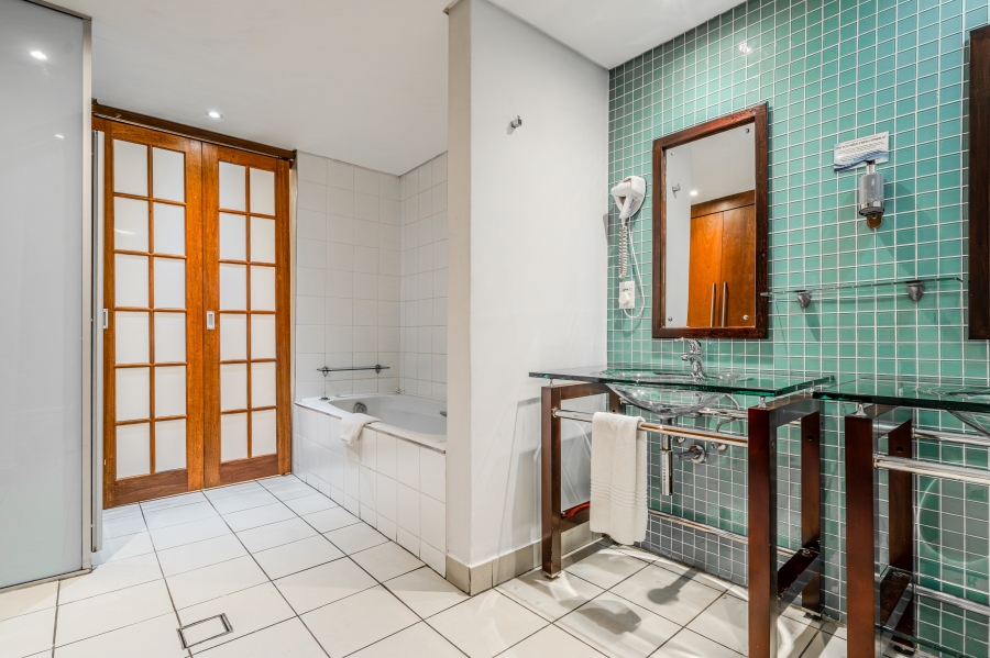 1 Bedroom Property for Sale in Cape Town City Centre Western Cape